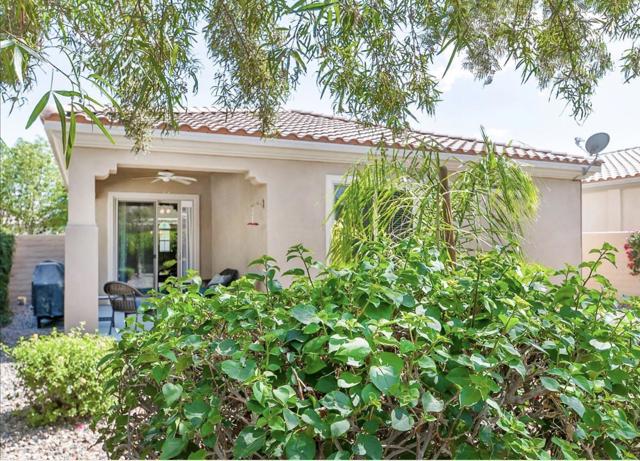 81690 Avenida Alturas, Indio CA: https://media.crmls.org/mediaz/0a965cf5-8210-4d58-bedf-15c08e73e988.jpg
