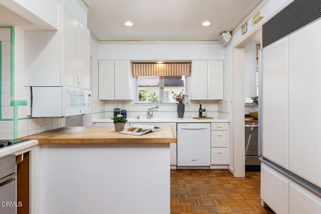 314 Arroyo Drive, South Pasadena CA: https://media.crmls.org/mediaz/0a969fdb-cb42-46fb-8412-c9e291173366.jpg