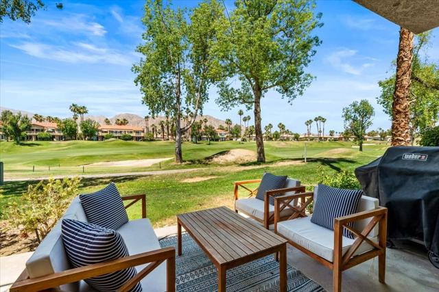 55347 Winged Foot, La Quinta CA: https://media.crmls.org/mediaz/0a96bbd4-6371-4e73-b2c0-4141cc320ba0.jpg