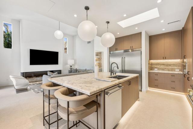 153 Lake Shore Drive, Rancho Mirage, CA 92270