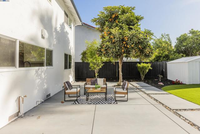 1568 Fallen Leaf Dr, Milpitas CA: https://media.crmls.org/mediaz/0a96f4fc-b7d4-4b53-a279-15b6865e9da1.jpg