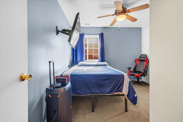 981 Marne Drive, Hollister CA: https://media.crmls.org/mediaz/0a97989c-3670-499a-8650-8ca00e53623d.jpg