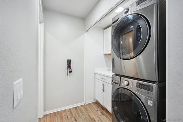 219 Antoni Gln, Escondido CA: https://media.crmls.org/mediaz/0a980fd4-2f1b-4f6b-922d-2efcb74c24c2.jpg