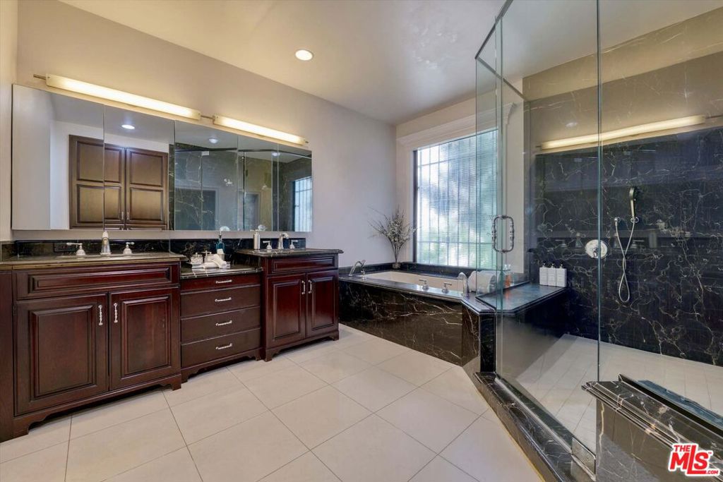 MLS #26835431 image #21