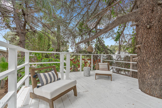 1949 Preston Avenue, Los Angeles CA: https://media.crmls.org/mediaz/0a991423-7c6f-4ba8-9f21-a0bc06547f90.jpg