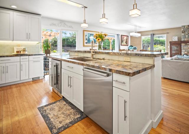 25750 Rio Vista Drive, Carmel CA: https://media.crmls.org/mediaz/0a991eba-898c-4066-a7ea-d22f300b208c.jpg