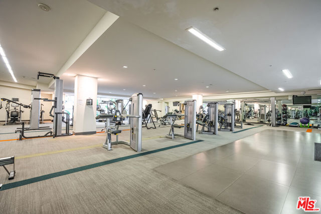 1234 Wilshire Boulevard, Los Angeles CA: https://media.crmls.org/mediaz/0a992b33-3f16-43dd-ac52-9b256b600c6a.jpg