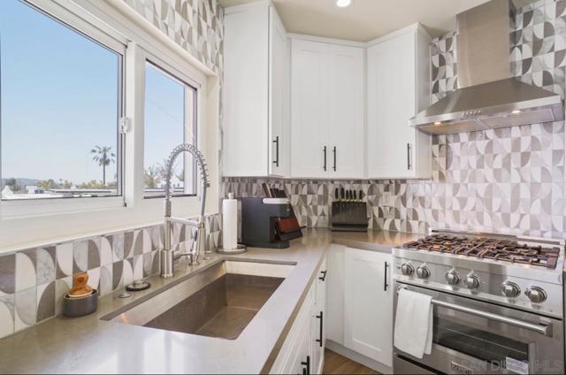 2820 Bayside Walk, San Diego CA: https://media.crmls.org/mediaz/0a999585-e9b8-449b-a22f-db1be7dfe79a.jpg