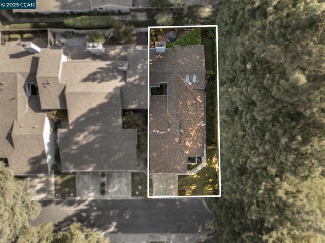 131 Shoshone Court, Danville CA: https://media.crmls.org/mediaz/0a99b63b-3bc6-4abc-96c7-b0a9c8324a14.jpg