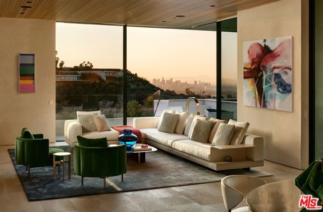 Image 3 of 12 For 1520 Carla