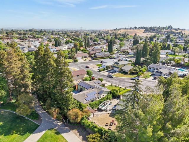 2308 Gabriel Court, Antioch CA: https://media.crmls.org/mediaz/0a9a4242-8184-4695-a974-4ff4bb5f3bc1.jpg