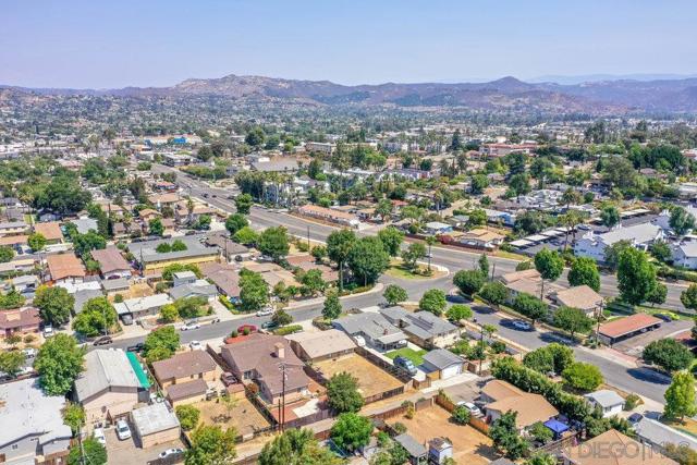1135 E 3rd Ave, Escondido CA: https://media.crmls.org/mediaz/0a9b0eff-dc8b-4022-b582-17dfc83e44d2.jpg