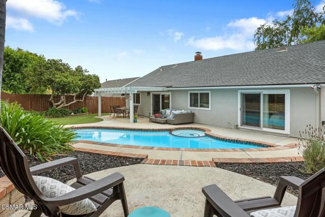 6608 Maplegrove Street, Oak Park CA: https://media.crmls.org/mediaz/0a9be550-872c-4c77-a157-1c97816571d7.jpg