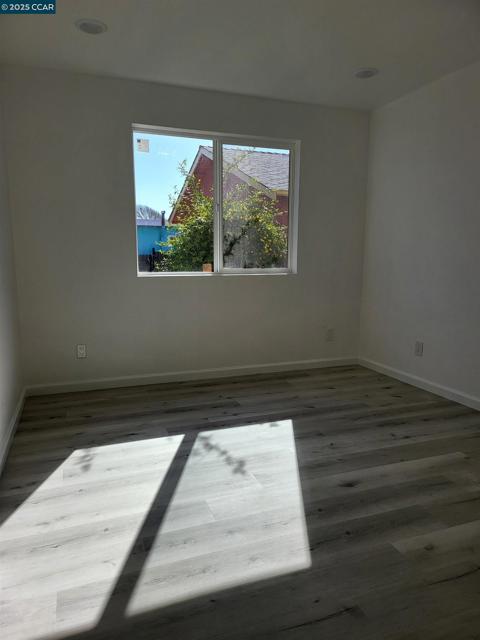 2811 Tulare Ave, Richmond CA: https://media.crmls.org/mediaz/0a9c710b-f160-453b-8a71-732f0b8006d1.jpg