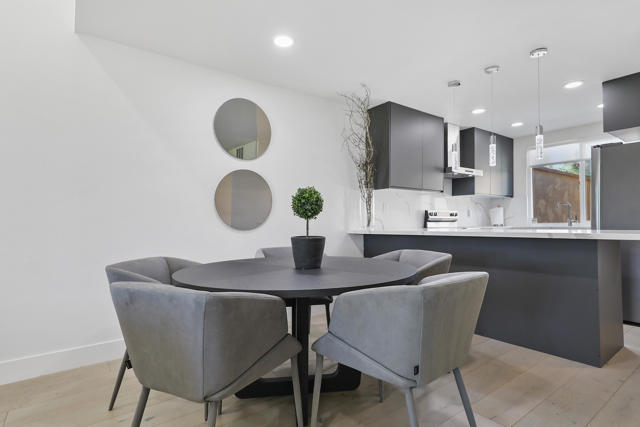 24 Haig Drive, Rancho Mirage CA: https://media.crmls.org/mediaz/0a9cb73b-1d2b-4544-8f7a-1b7785872aed.jpg