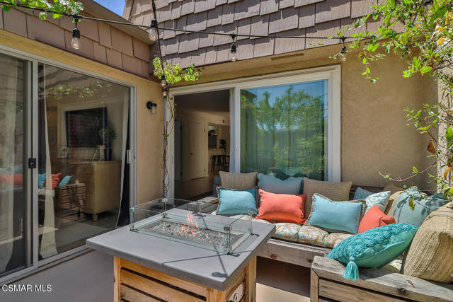 4021 Yankee Drive, Agoura Hills CA: https://media.crmls.org/mediaz/0a9cbb80-4a88-4be4-8106-f699738e91a8.jpg