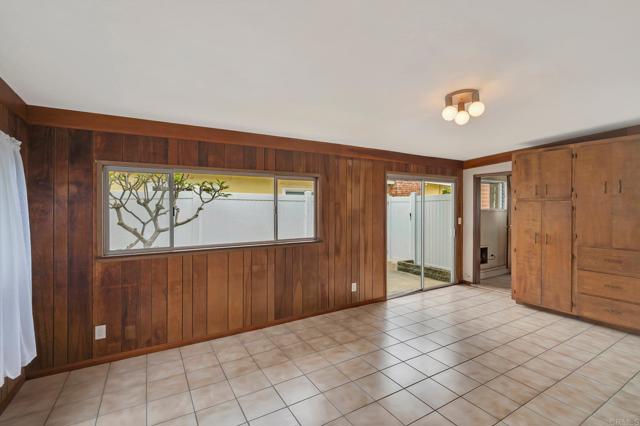 834 Oaklawn Ave A&B, Chula Vista CA: https://media.crmls.org/mediaz/0a9e3f91-f740-4358-89d3-a98370052076.jpg