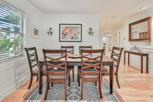 90 Sherwood Drive, Westlake Village CA: https://media.crmls.org/mediaz/0a9eaefb-82dc-4268-8a9a-ccb0f8cf2e42.jpg