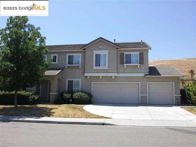 4423 GLEN CANYON CIR, Pittsburg CA: https://media.crmls.org/mediaz/0a9ee44c-7c3e-47fb-a138-16551763a7e8.jpg