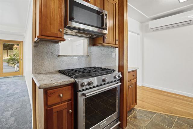 Detail Gallery Image 12 of 47 For 1531 Glenwood Dr, San Diego,  CA 92103 - 3 Beds | 2 Baths