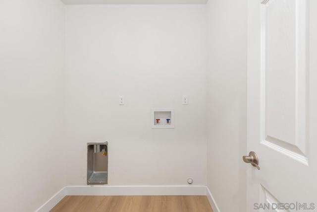 3669 Kalmia St, San Diego CA: https://media.crmls.org/mediaz/0aa02dc0-891b-4843-b950-edb1a1b677e7.jpg
