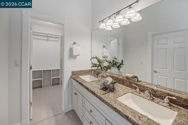 Image 43 of 60 For 3852 Terra Granada Dr  2b