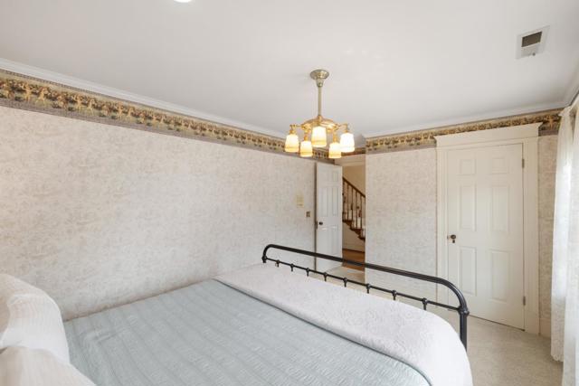 132 Forest Avenue, Pacific Grove CA: https://media.crmls.org/mediaz/0aa103cb-d5e2-4362-b99d-8e0fe50a27bc.jpg