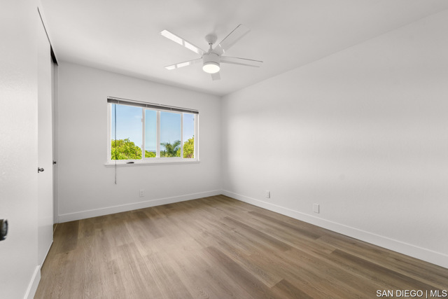 24231 Robledo, Mission Viejo CA: https://media.crmls.org/mediaz/0aa10b6c-d4d2-49cd-b59e-bf5071834fb1.jpg