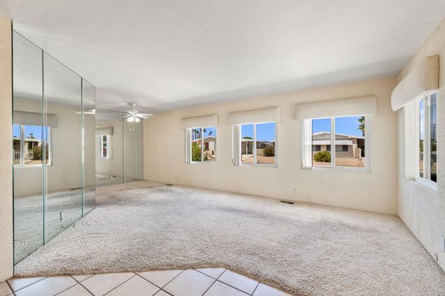 39551 Hidden Water Place, Palm Desert CA: https://media.crmls.org/mediaz/0aa2b3a8-a6f5-45e9-bc7b-f232b2e1c96e.jpg