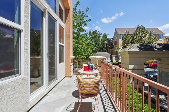 4496 Headen Way, Santa Clara CA: https://media.crmls.org/mediaz/0aa4642d-f903-4c00-88aa-ee427c8d15e2.jpg