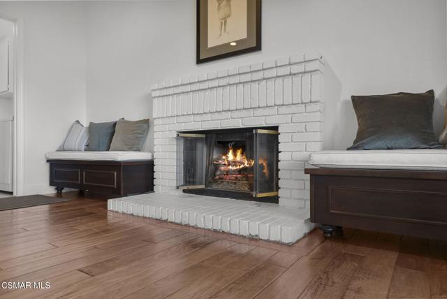 29845 Vista Del Arroyo, Agoura Hills CA: https://media.crmls.org/mediaz/0aa4c4a2-9164-4b62-baf2-bb894cdc9e93.jpg