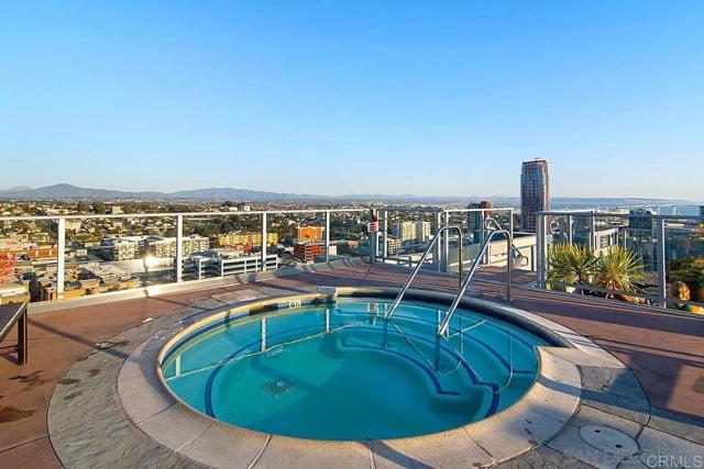 Image 17 of 24 For 1080 Park Boulevard 607