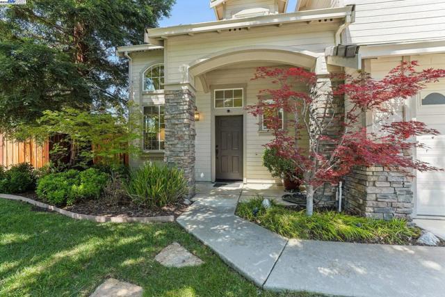 1159 Vintner Pl, Livermore CA: https://media.crmls.org/mediaz/0aa5813f-ccb1-4ff2-951b-06ff7667bcaa.jpg