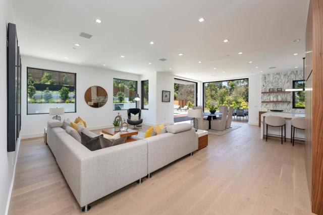 3964 Jefferson Avenue, Redwood City CA: https://media.crmls.org/mediaz/0aa5a204-8f20-483c-8356-76b5392e1b91.jpg