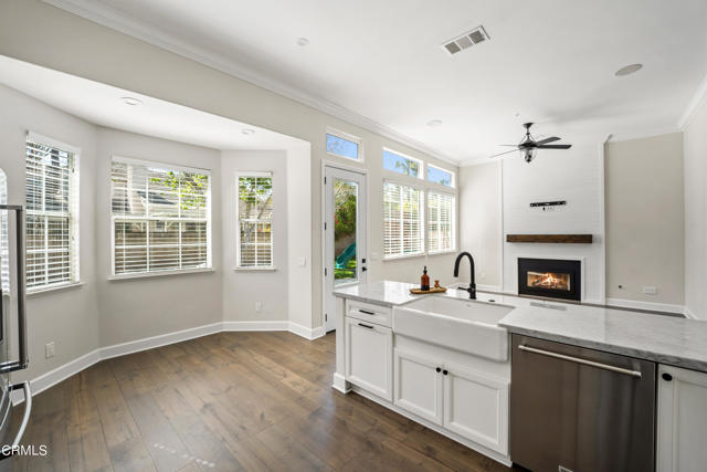 Detail Gallery Image 20 of 49 For 2331 Eagle Creek Ln, Oxnard,  CA 93036 - 4 Beds | 2/1 Baths
