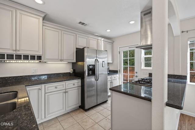 Detail Gallery Image 7 of 21 For 2007 Poli St, Ventura,  CA 93001 - 3 Beds | 2 Baths