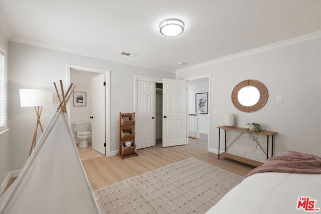 2409 Olive Avenue, La Crescenta CA: https://media.crmls.org/mediaz/0aa6d43b-fb2d-43ca-b6c8-2d2f0271113a.jpg