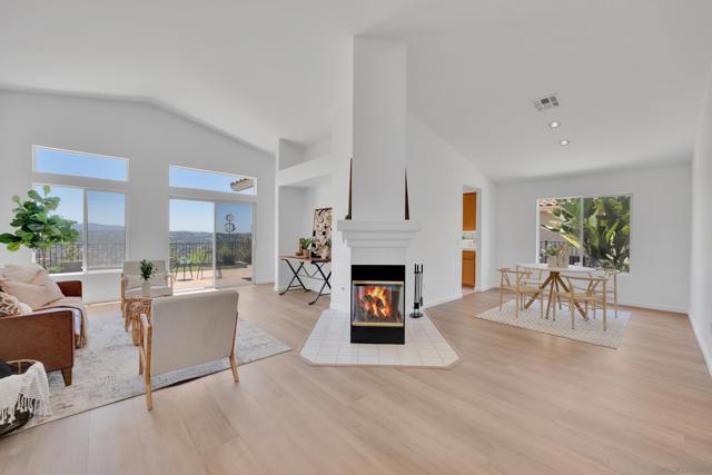 2334 Columbine Dr, Alpine CA: https://media.crmls.org/mediaz/0aa717ef-ed50-4bed-9f76-0033c6df0a31.jpg