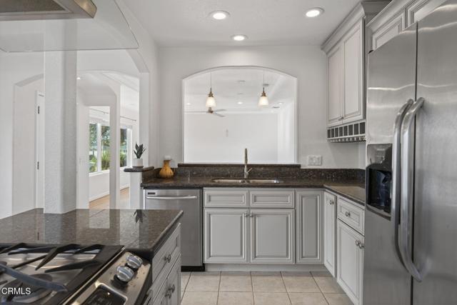 Detail Gallery Image 6 of 21 For 2007 Poli St, Ventura,  CA 93001 - 3 Beds | 2 Baths