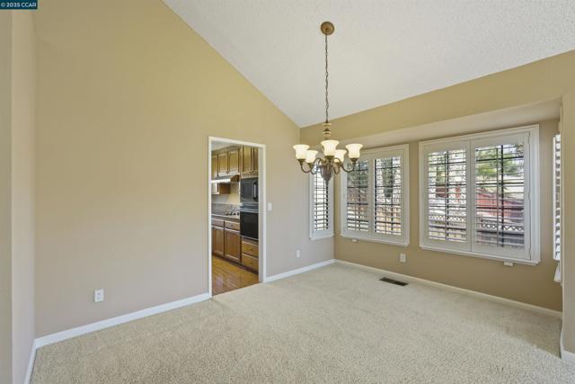 5535 Edgeview Dr, Discovery Bay CA: https://media.crmls.org/mediaz/0aa8f780-c119-4aa7-b70b-c77e9b5d97a5.jpg