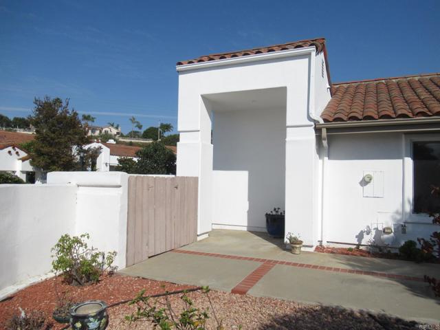 Detail Gallery Image 6 of 43 For 4630 Cordoba Way, Oceanside,  CA 92056 - 2 Beds | 2 Baths