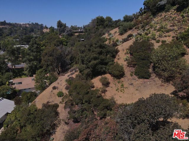 0 Allenwood, Los Angeles CA: https://media.crmls.org/mediaz/0aaa39e2-3f78-4cae-ac5b-ad92559cb1b0.jpg