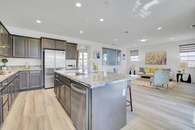 1683 S Ginzburg Street, Mountain House CA: https://media.crmls.org/mediaz/0aaaf068-000f-4c17-aaa1-f6930d6efe52.jpg