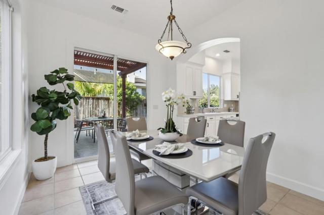 2797 Clara Smith Place, San Jose CA: https://media.crmls.org/mediaz/0aaaf524-7754-4f4e-be12-96d99cb5ecfd.jpg