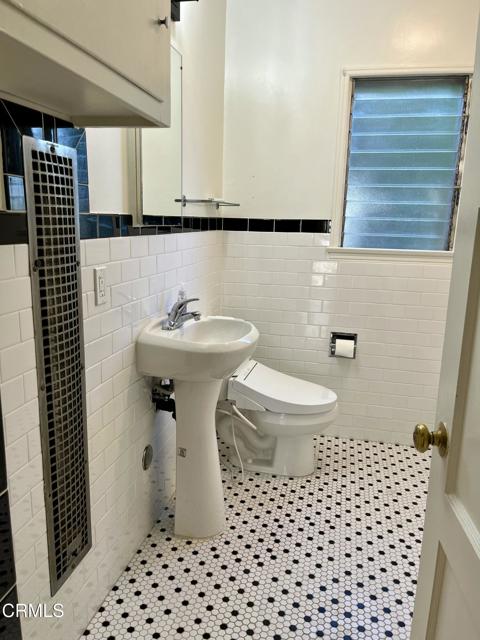 Detail Gallery Image 11 of 31 For 373 Laun St, Altadena,  CA 91001 - 4 Beds | 2 Baths