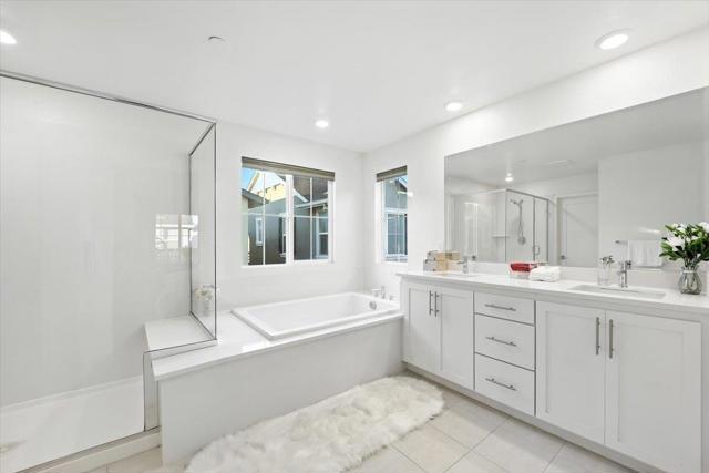 9173 Whitesurf Way, Newark CA: https://media.crmls.org/mediaz/0aabf3d6-405b-403f-bdc2-ccfd4b15a9b0.jpg