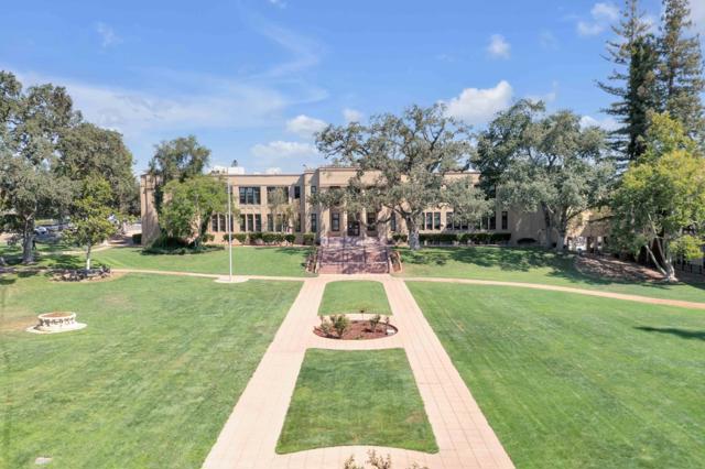 209 Nob Hill Way, Los Gatos CA: https://media.crmls.org/mediaz/0aacbfa9-d8bc-4a14-85bc-b0cc41f64d79.jpg