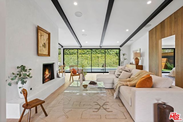 12353 Hesby Street photo 8
