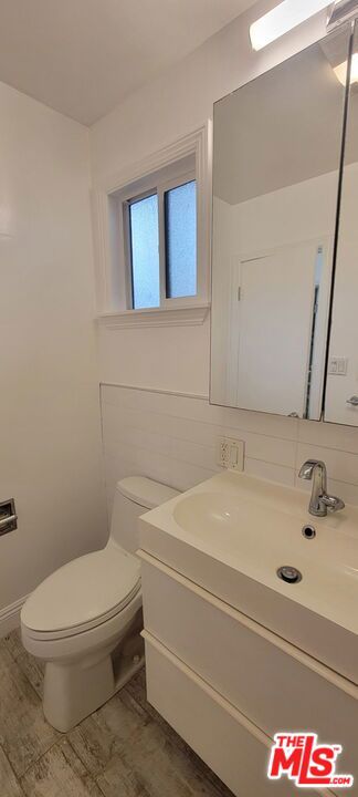 305 Broadway Street, 4 photo 27