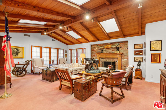 Photo of 4383 Colfax Avenue, Studio City, CA 91604